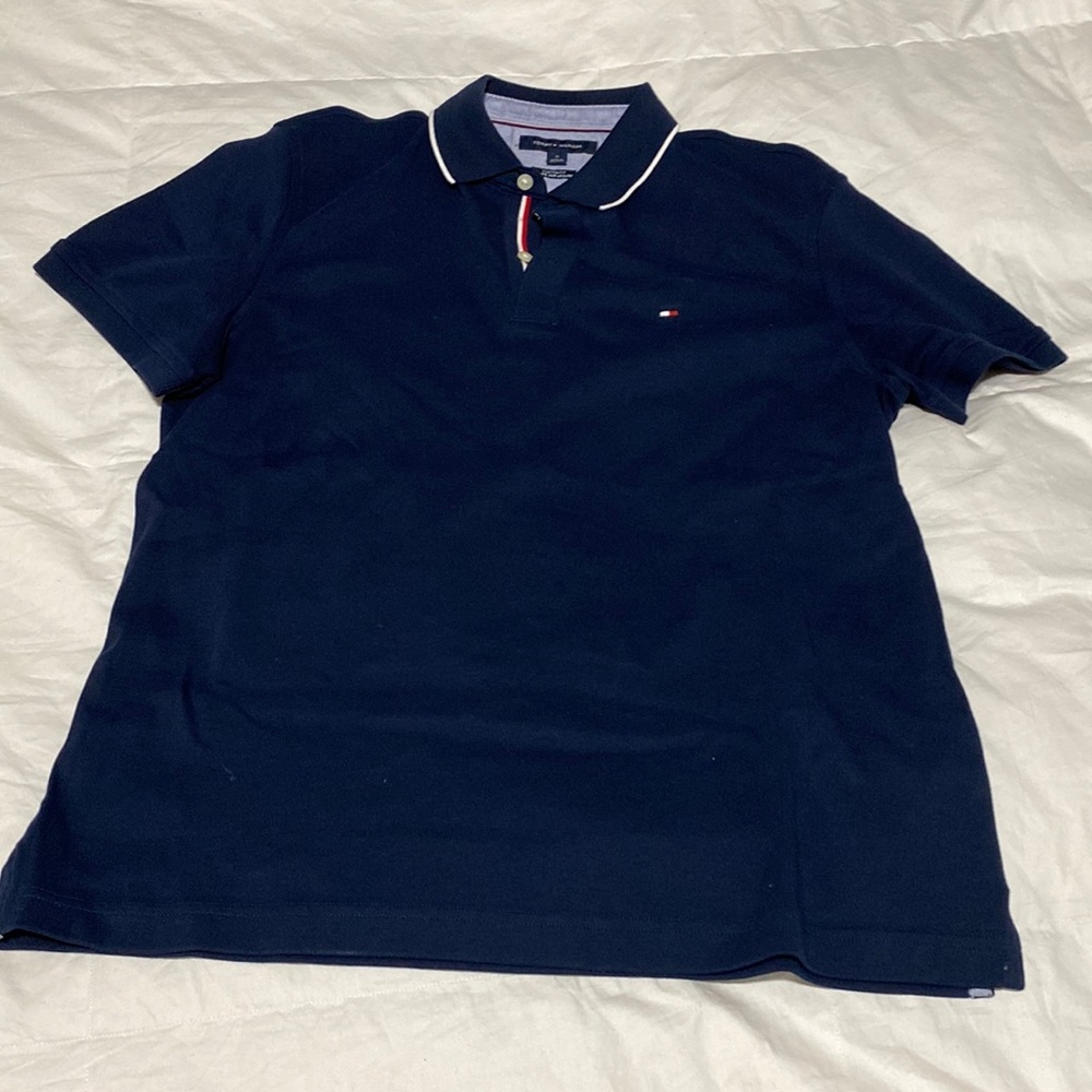 Like new Tommy Hilfiger Custom Fit Polo Shirt